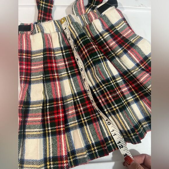 Blarney Kilt with Suspenders - Picture 12 of 13